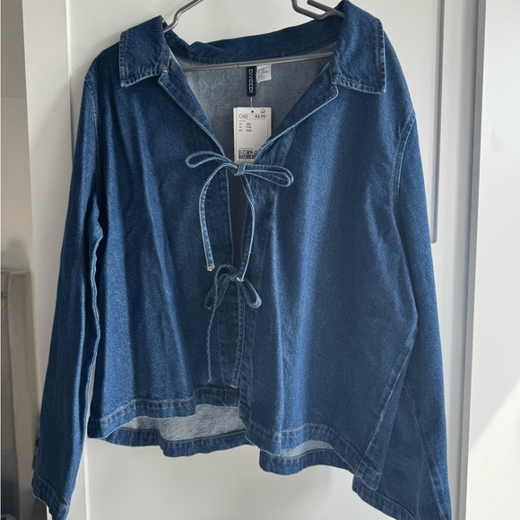 H&M Blue Denim Jacket with Tie Detail - Picture 4 of 4